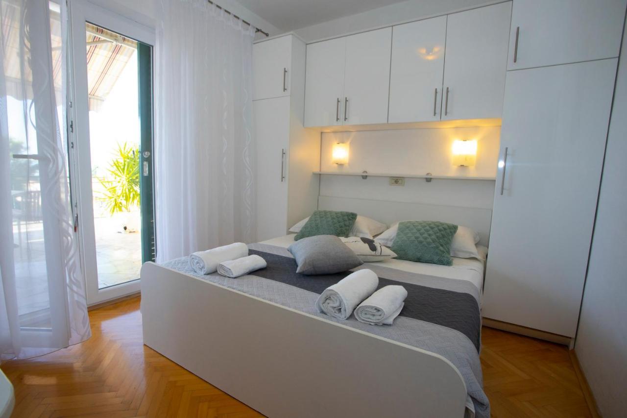 Villa Milenka - Apartmani Gorana Tučepi Esterno foto