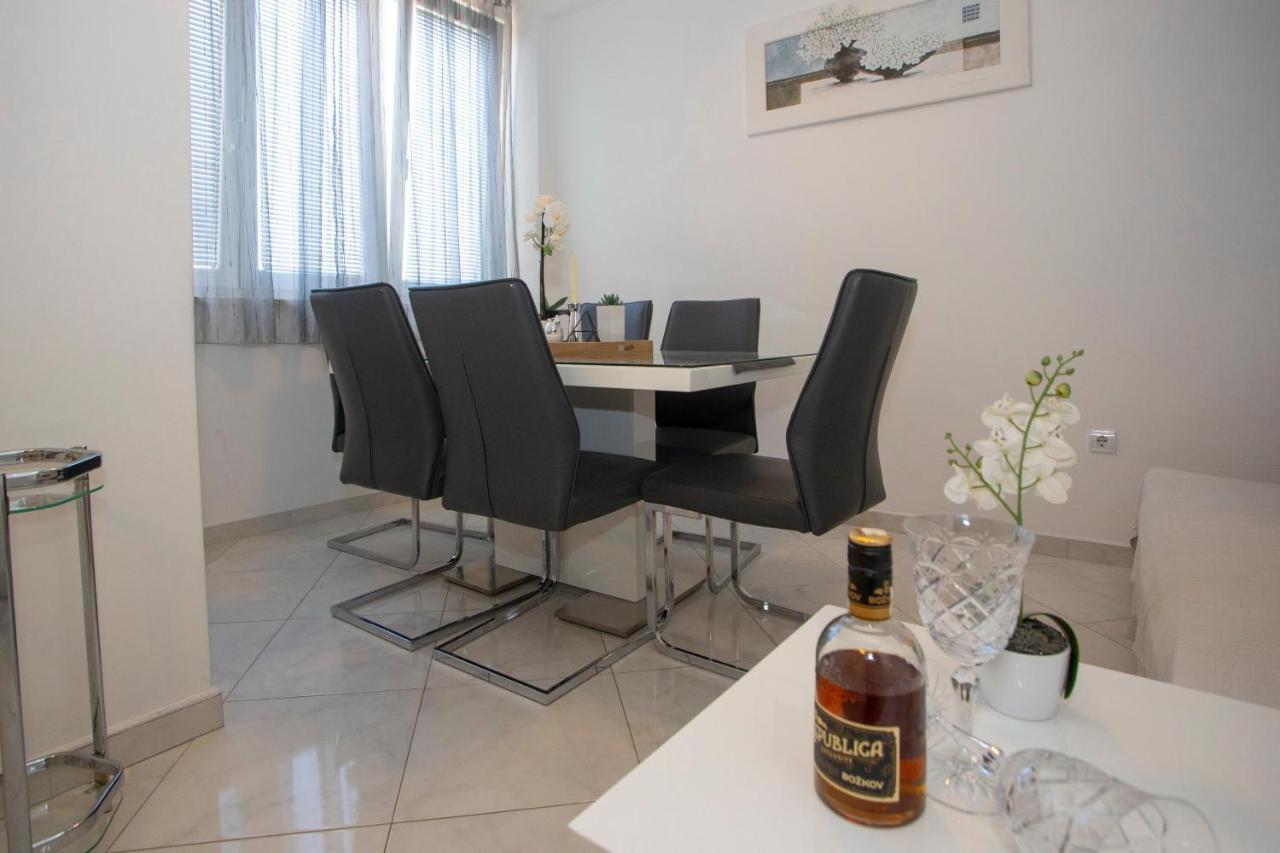 Villa Milenka - Apartmani Gorana Tučepi Esterno foto